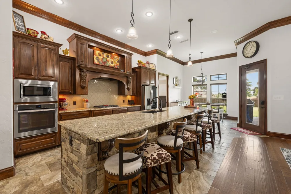 115 Circle Club Lane Longview, TX 75602