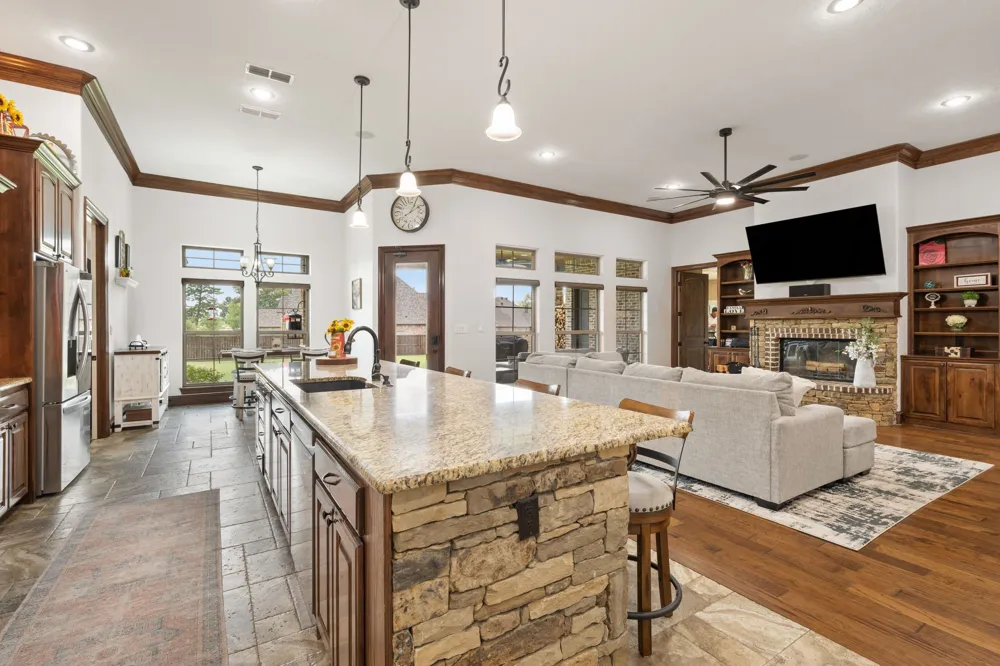 115 Circle Club Lane Longview, TX 75602