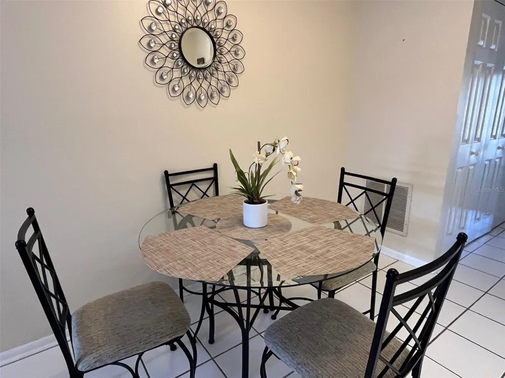670 GREEN VALLEY ROAD #F5 Palm Harbor, FL 34683