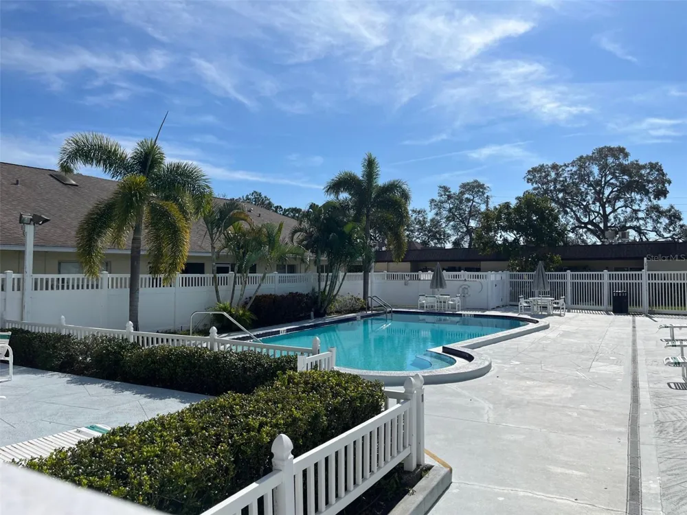 670 GREEN VALLEY ROAD #F5 Palm Harbor, FL 34683