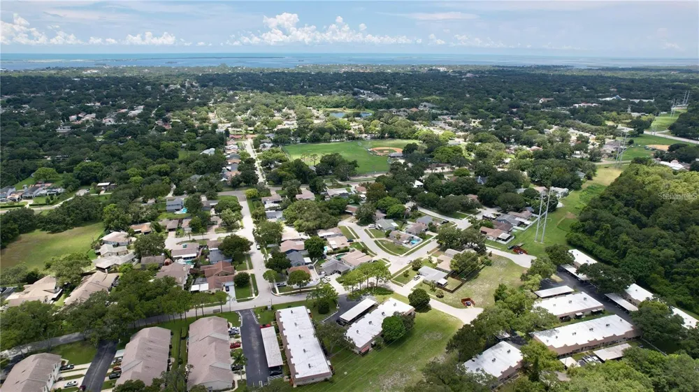 670 GREEN VALLEY ROAD #F5 Palm Harbor, FL 34683