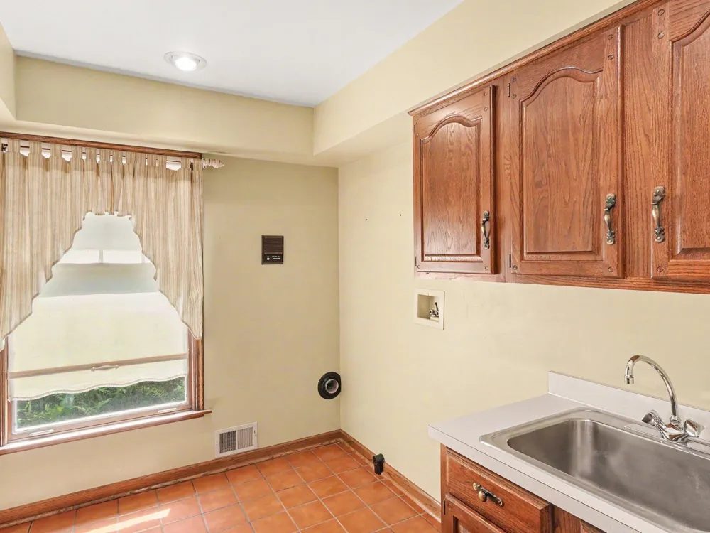 10599 Fleming Road Dexter, MI 48130
