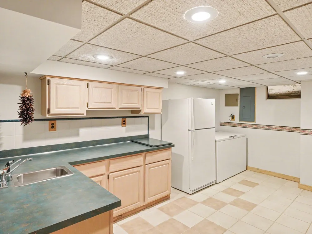 10599 Fleming Road Dexter, MI 48130