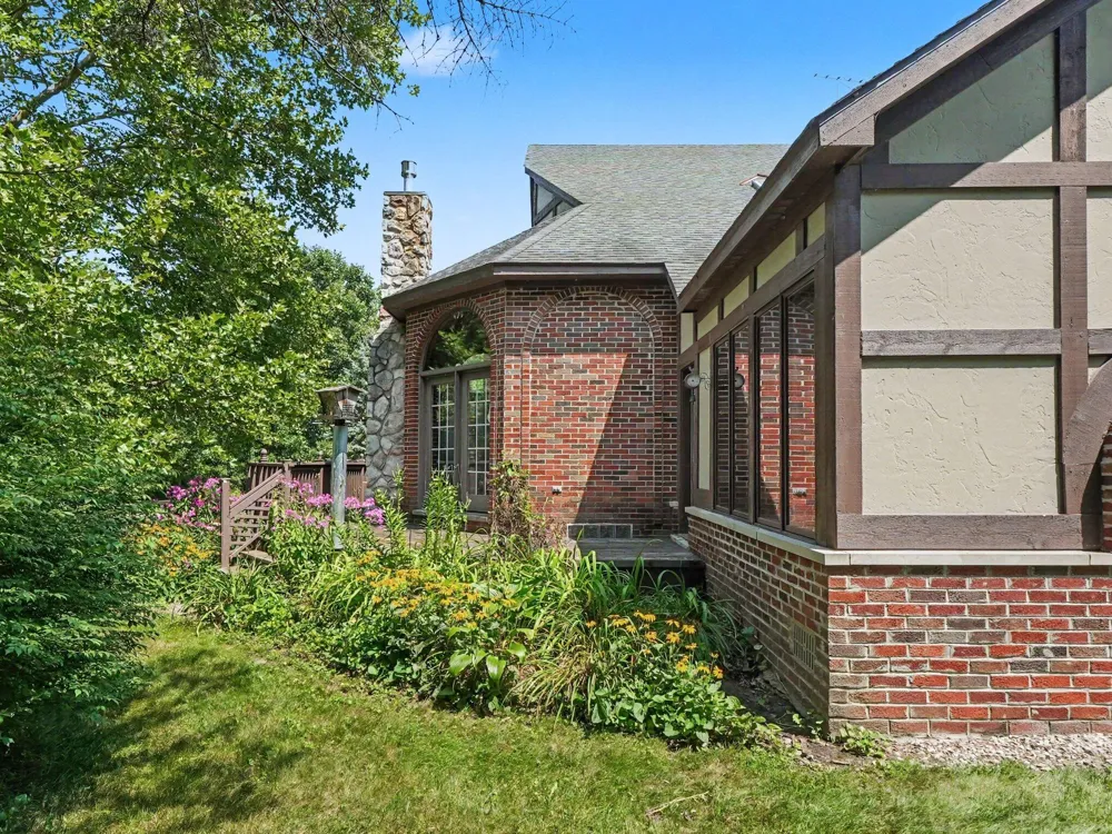 10599 Fleming Road Dexter, MI 48130