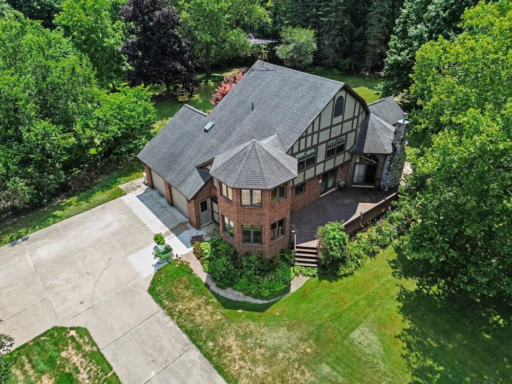 10599 Fleming Road Dexter, MI 48130