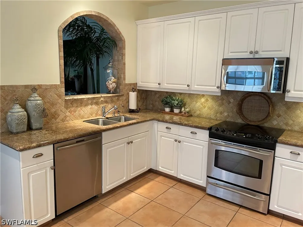 Olde Cottage Lane Bonita Springs, FL 34134