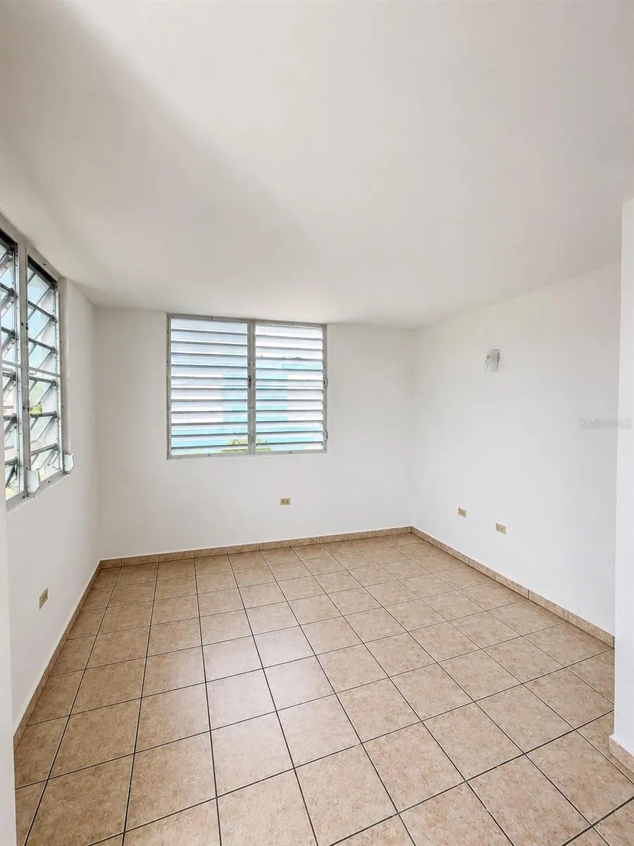 H150 CALLE JUGUILLA URB HACIENDA GUAMANI Guayama, PR 00784