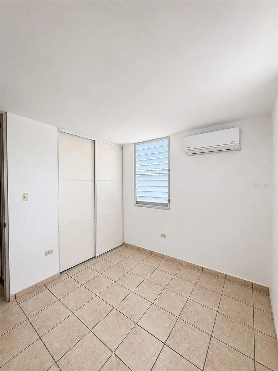 H150 CALLE JUGUILLA URB HACIENDA GUAMANI Guayama, PR 00784