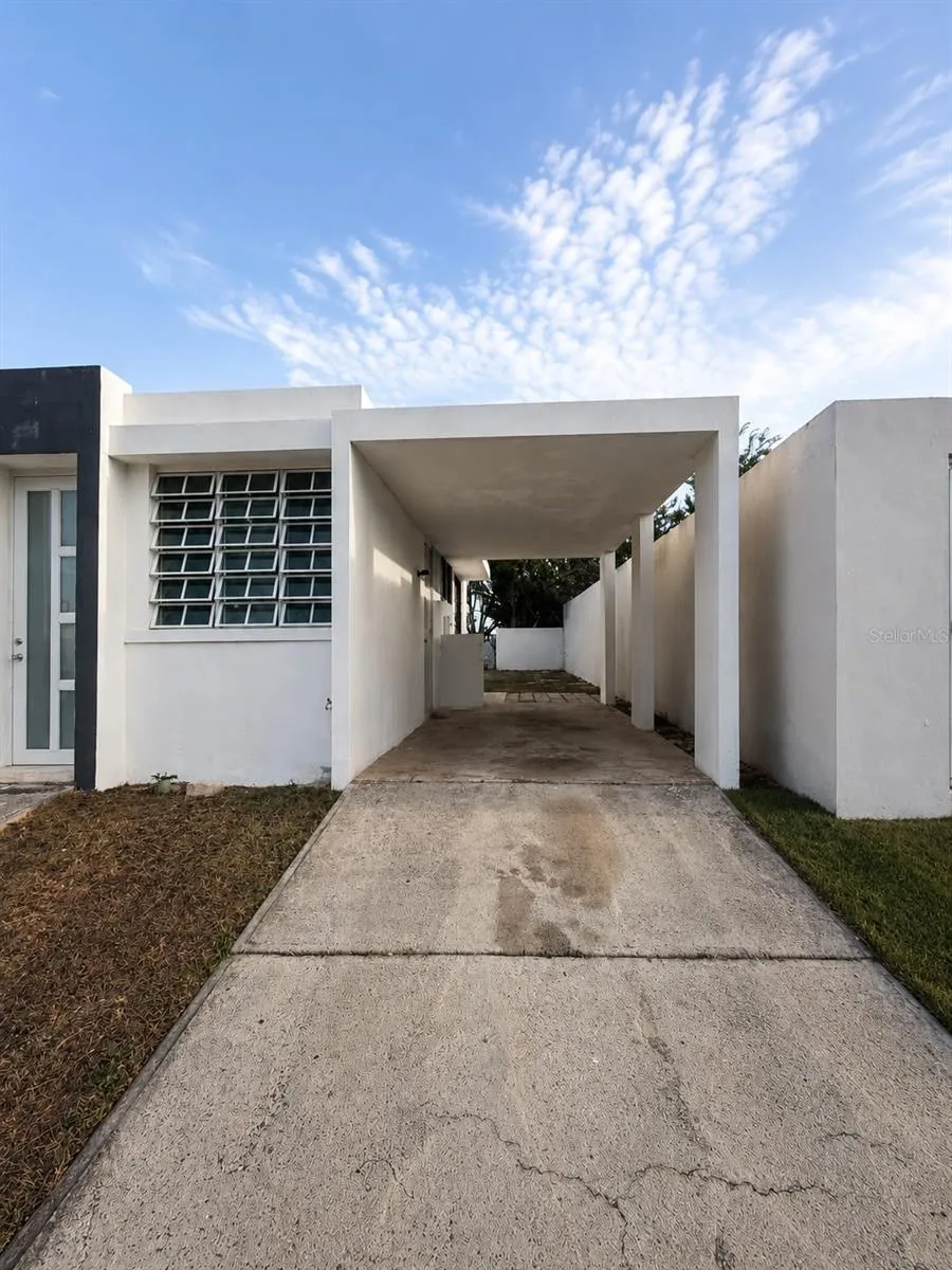 H150 CALLE JUGUILLA URB HACIENDA GUAMANI Guayama, PR 00784
