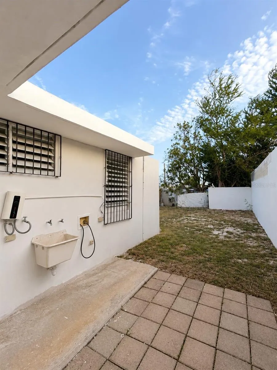 H150 CALLE JUGUILLA URB HACIENDA GUAMANI Guayama, PR 00784