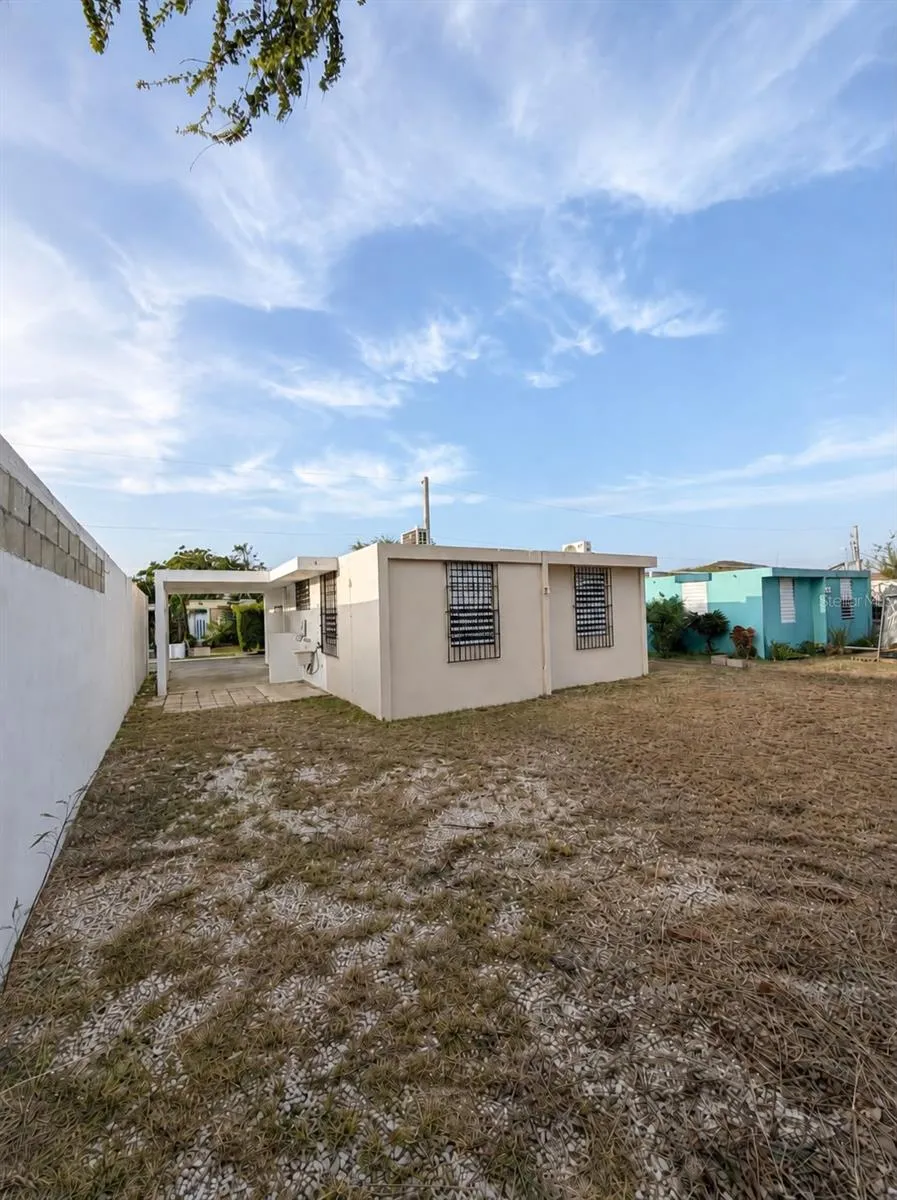 H150 CALLE JUGUILLA URB HACIENDA GUAMANI Guayama, PR 00784