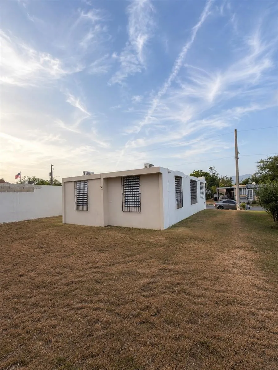 H150 CALLE JUGUILLA URB HACIENDA GUAMANI Guayama, PR 00784