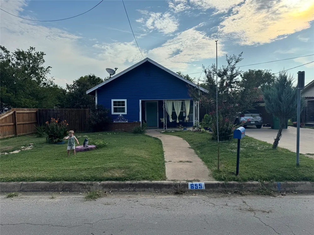 655 Race Street Stephenville, TX 76401