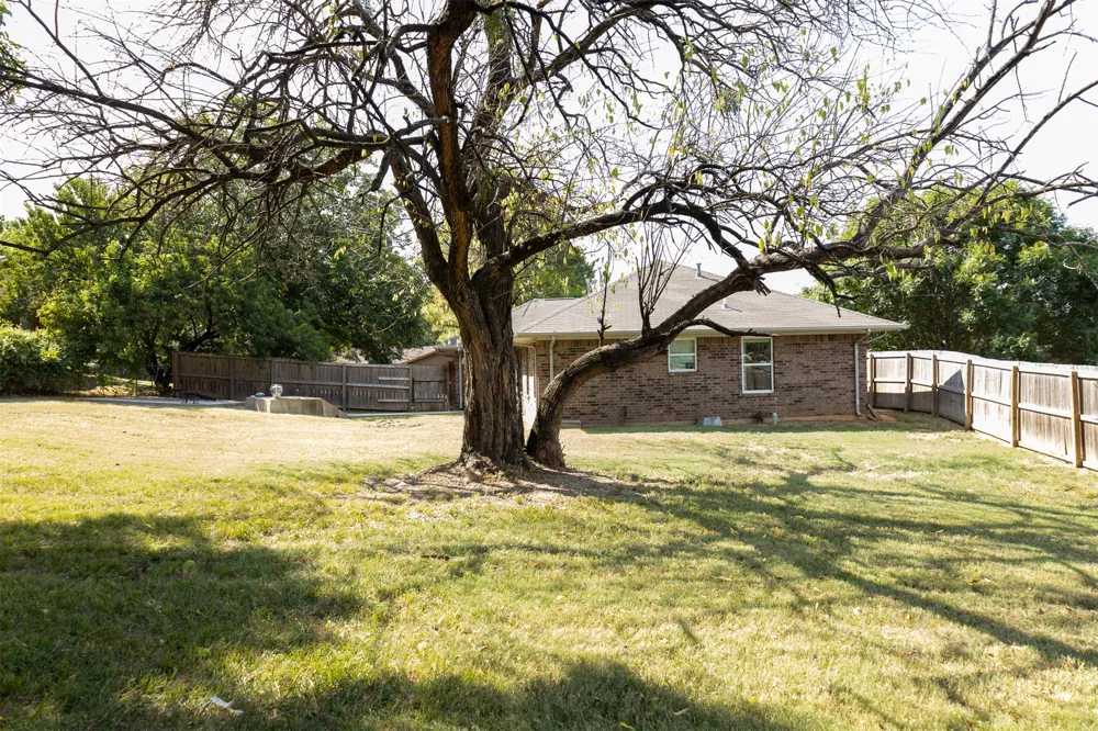 706 Violet Street Kingston, OK 73439