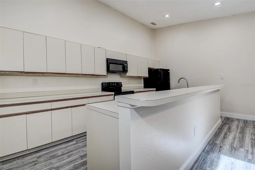 6334 92ND PLACE #2401 Pinellas Park, FL 33782