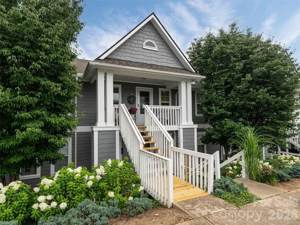 3804 Florham Place Asheville, NC 28806