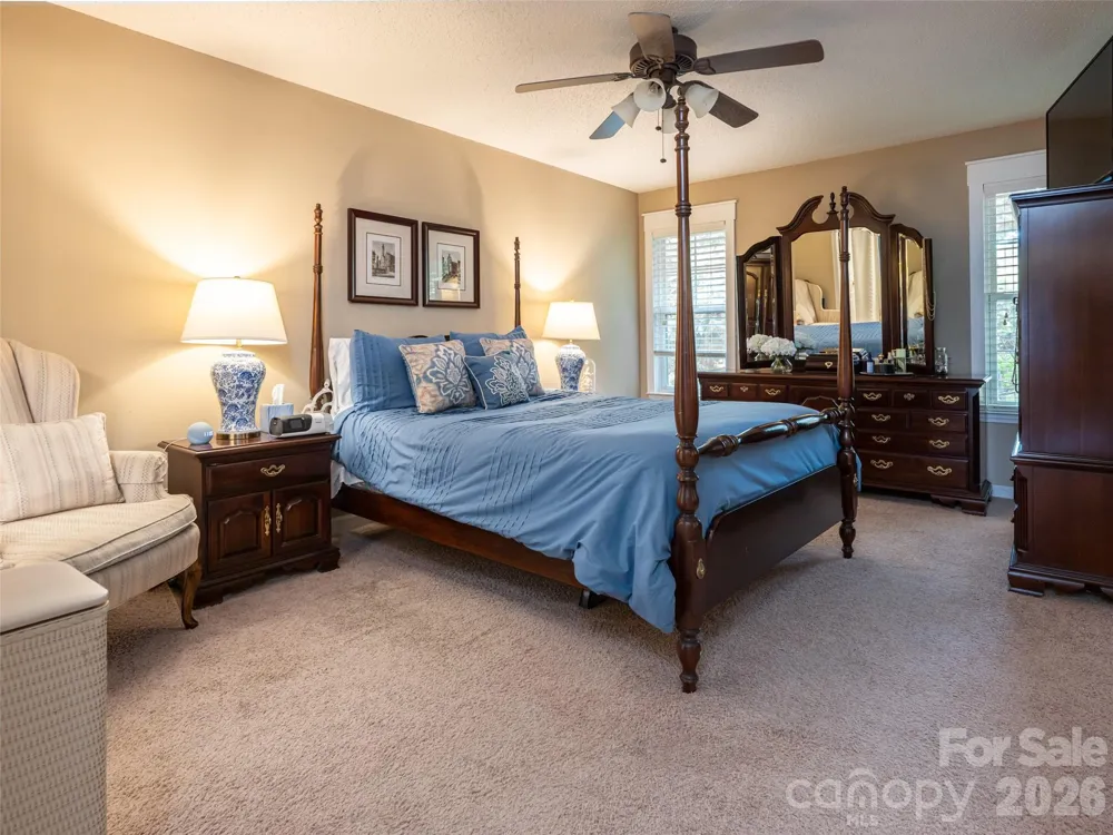 3804 Florham Place Asheville, NC 28806