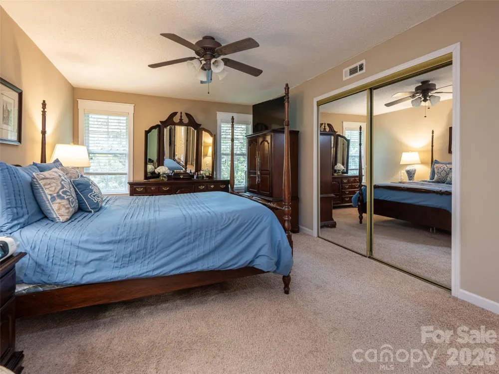 3804 Florham Place Asheville, NC 28806
