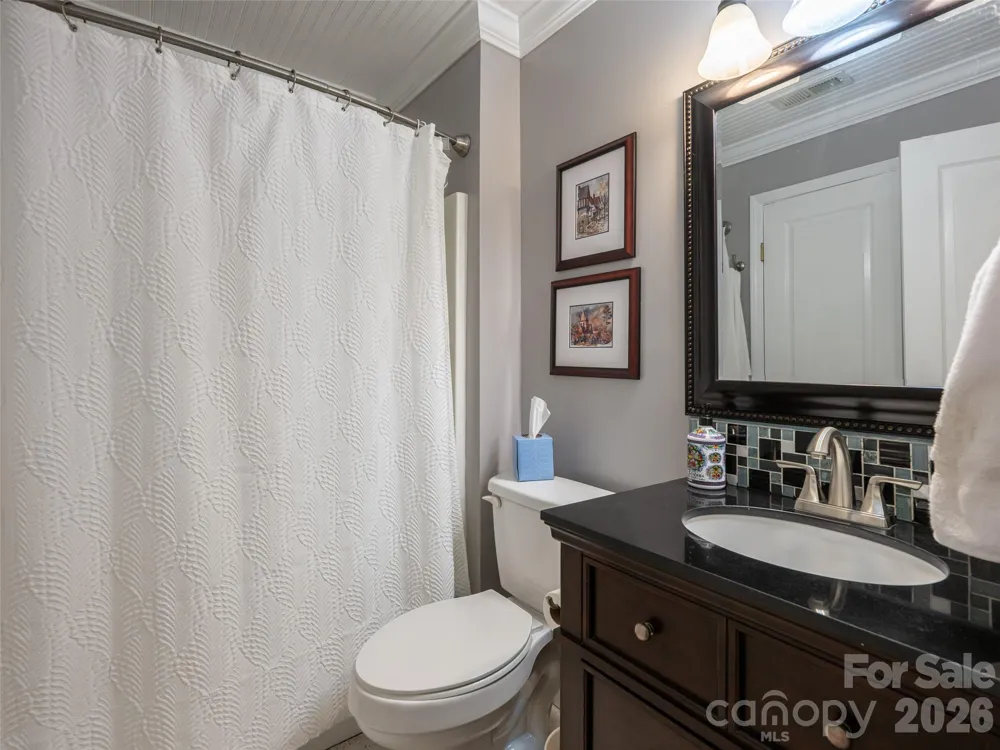 3804 Florham Place Asheville, NC 28806