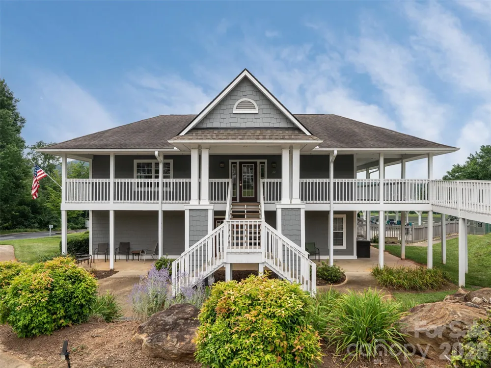 3804 Florham Place Asheville, NC 28806