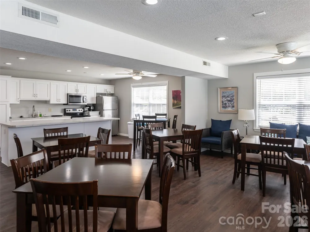 3804 Florham Place Asheville, NC 28806