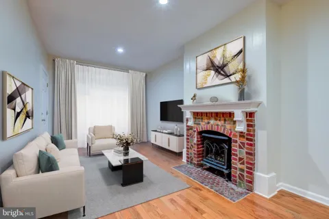 4924 CHESTNUT STREET #1