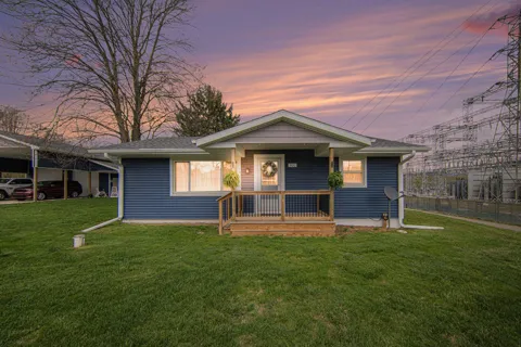 302 Hillsdale Street