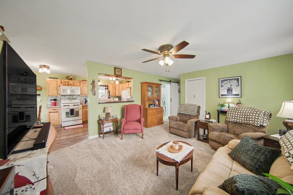 302 Hillsdale Street Jackson, MI 49202