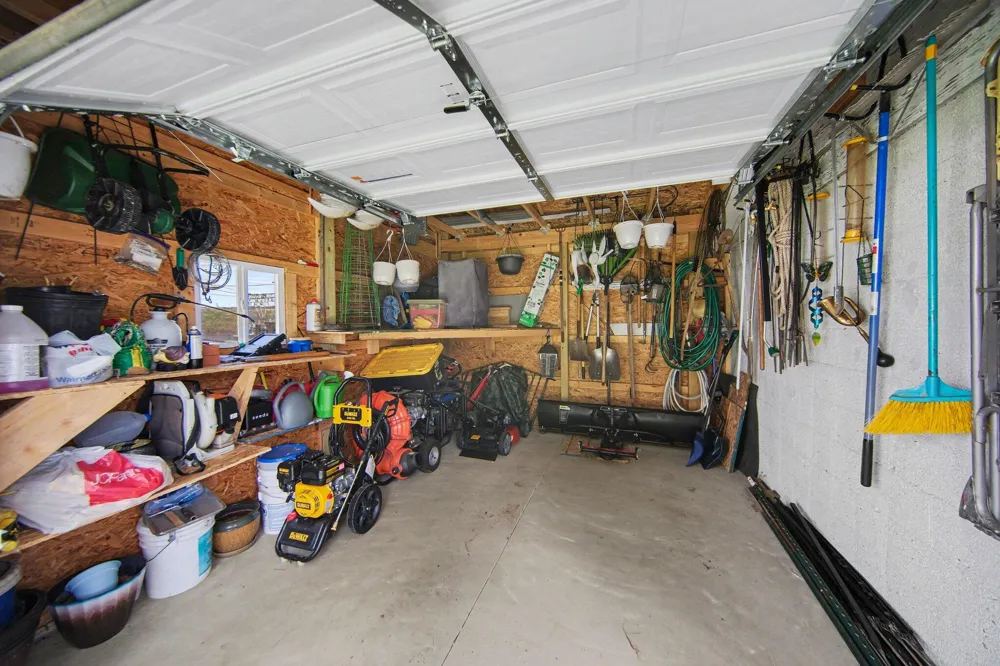 302 Hillsdale Street Jackson, MI 49202