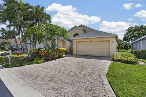 2221 SOUNDINGS COURT