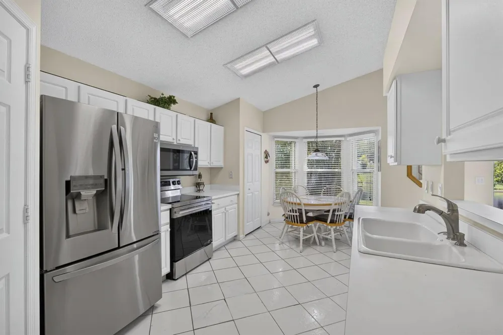 2221 SOUNDINGS COURT 