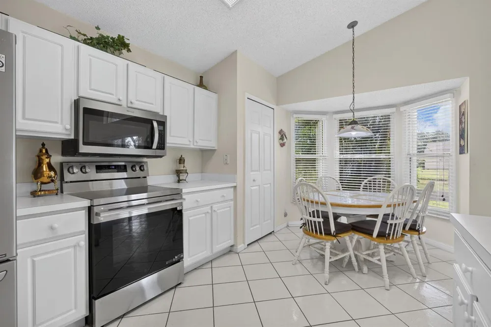 2221 SOUNDINGS COURT 