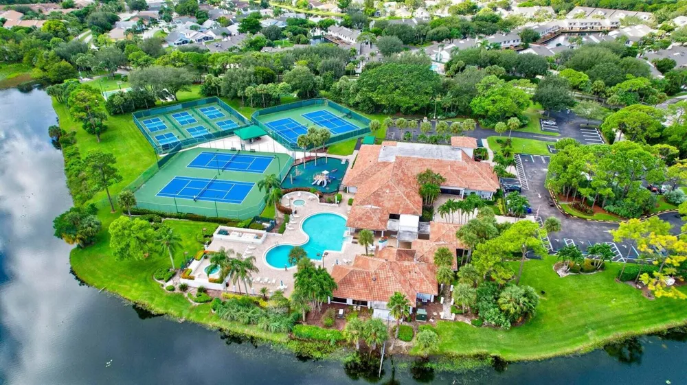 2221 SOUNDINGS COURT 