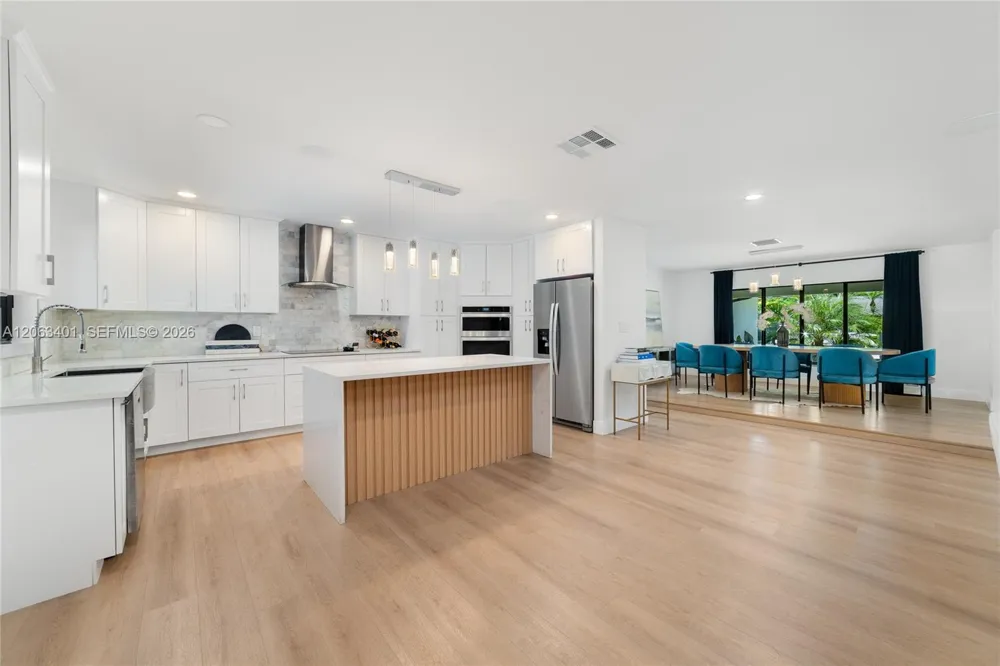 1520 SW 68th Ave Plantation, FL 33317