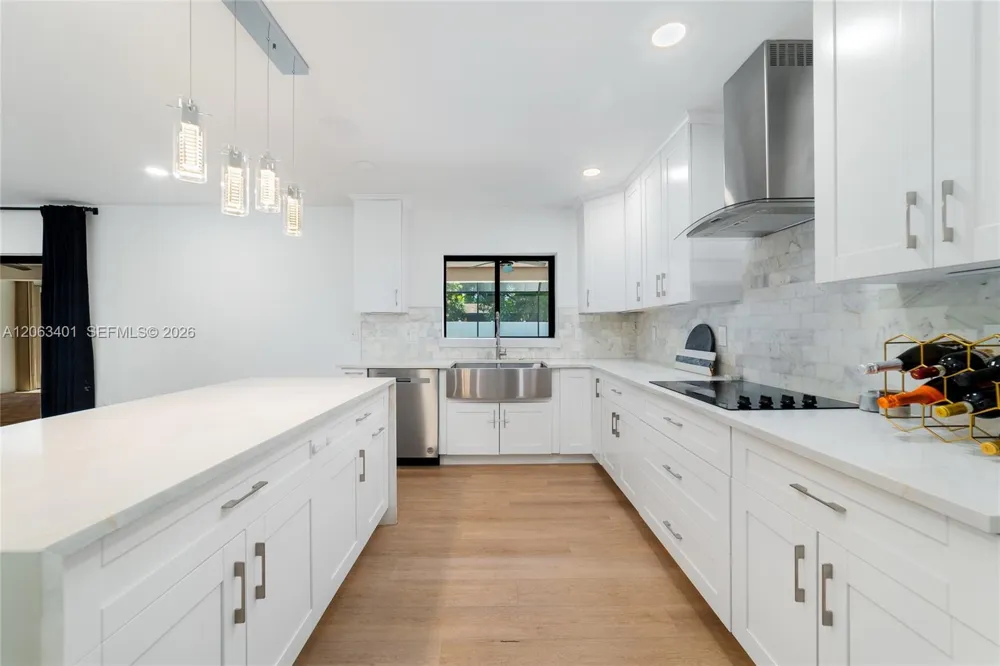 1520 SW 68th Ave Plantation, FL 33317