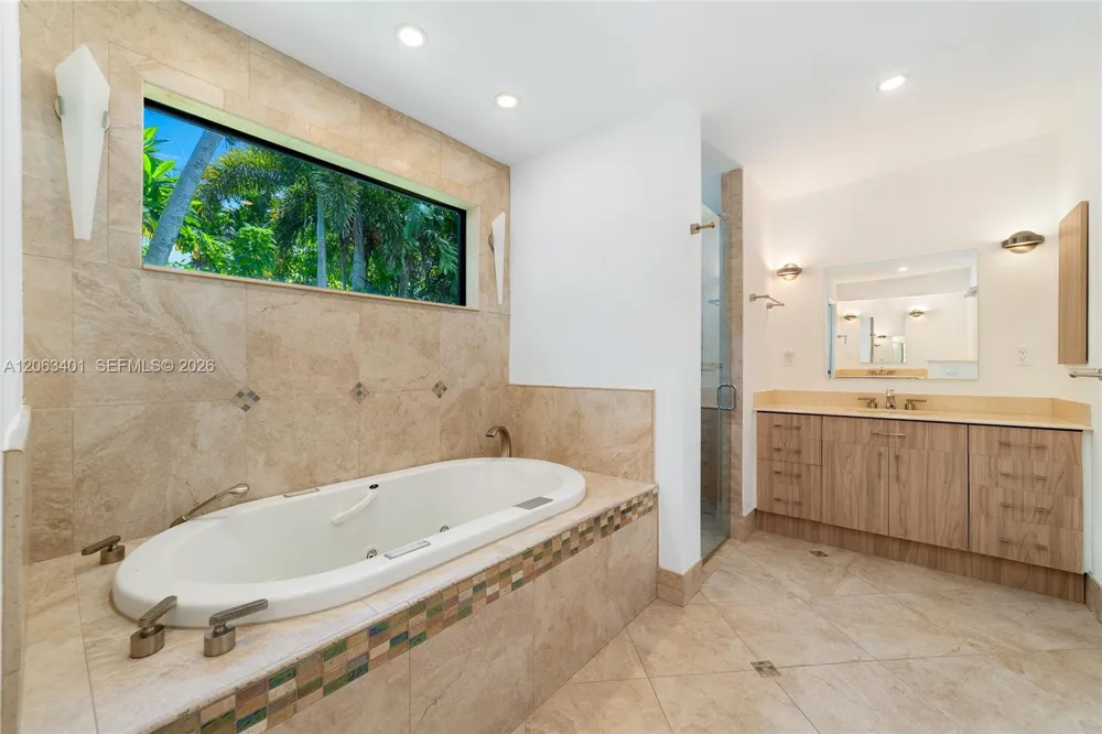 1520 SW 68th Ave Plantation, FL 33317