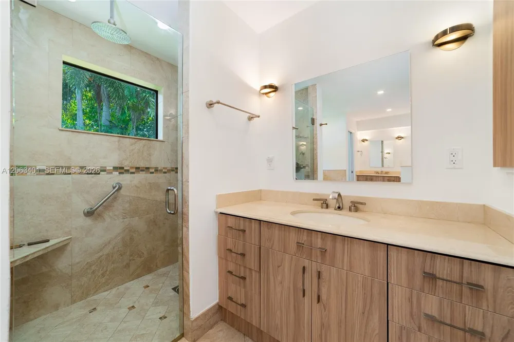 1520 SW 68th Ave Plantation, FL 33317
