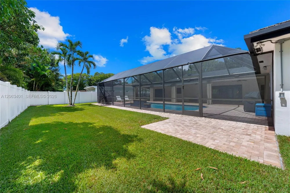 1520 SW 68th Ave Plantation, FL 33317