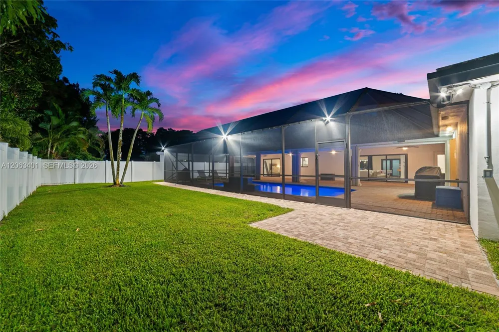 1520 SW 68th Ave Plantation, FL 33317