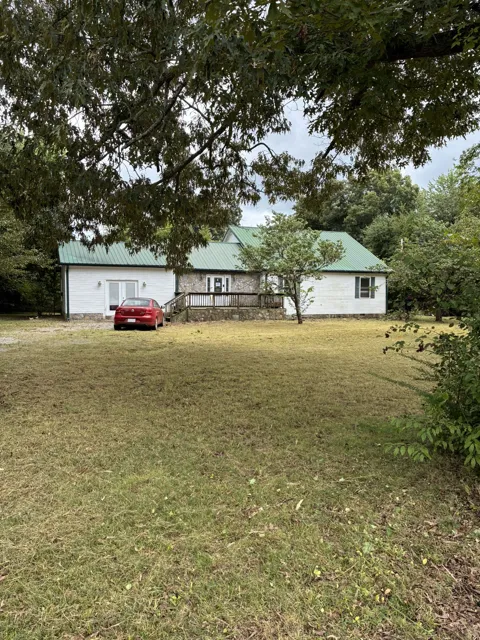 141 Hollow Springs Rd