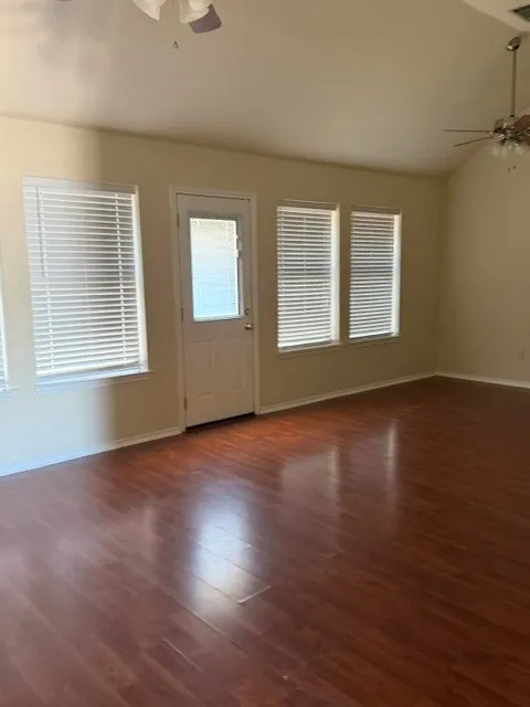 1511 Sunflower Lane Granbury, TX 76048