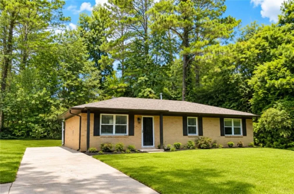 1765 Highpoint Road Snellville, GA 30078