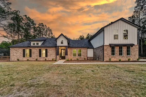 15640 Forest Grove Drive
