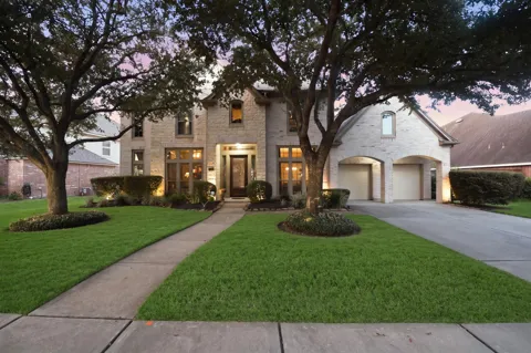 1020 Broad Bay Lane