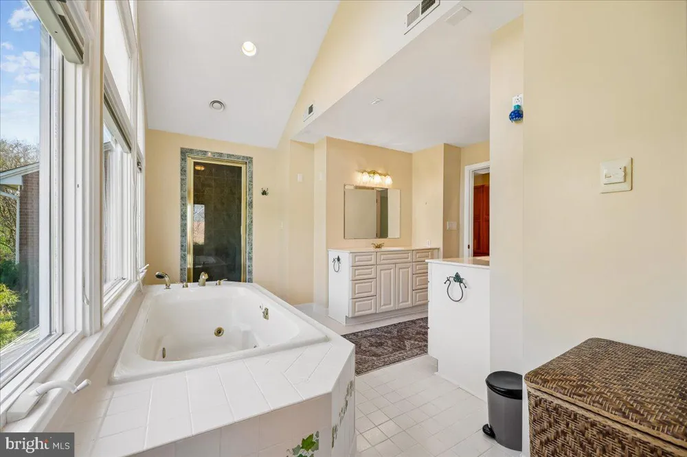 13113 CHESTNUT OAK DRIVE Darnestown, MD 20878
