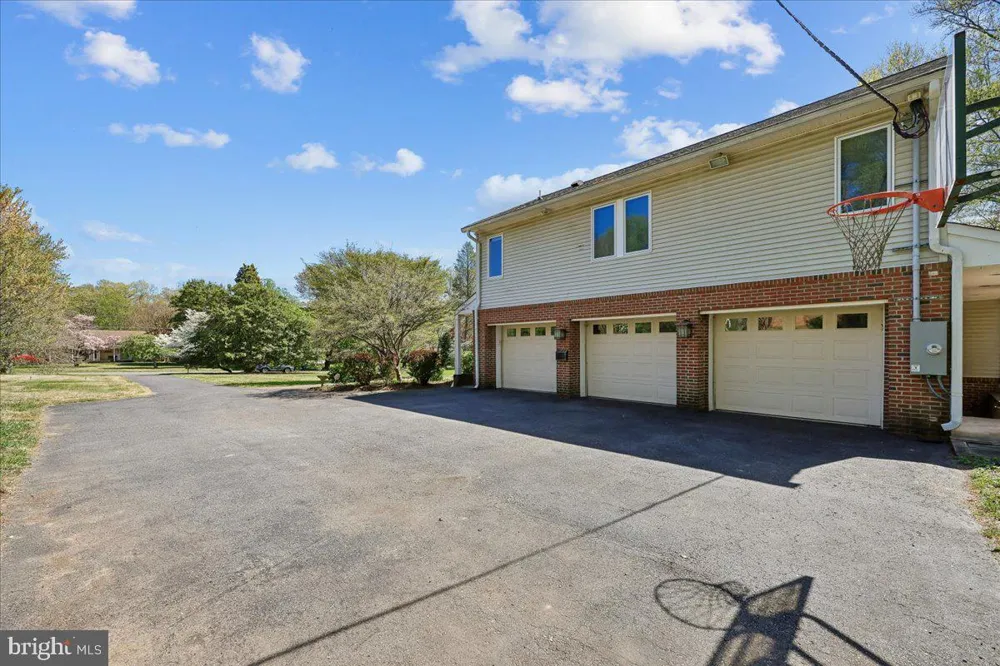 13113 CHESTNUT OAK DRIVE Darnestown, MD 20878