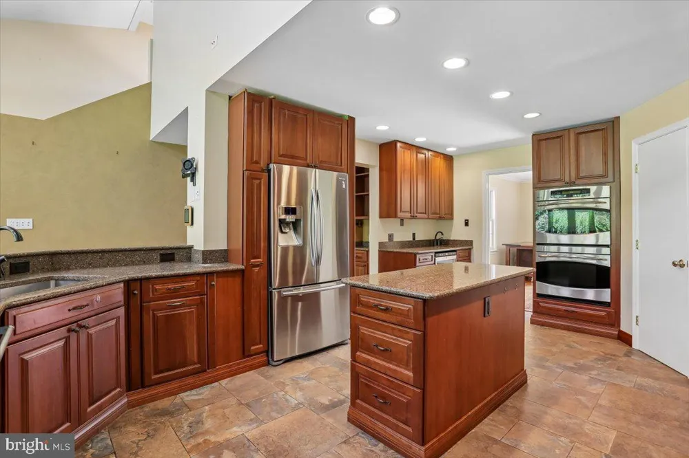 13113 CHESTNUT OAK DRIVE Darnestown, MD 20878
