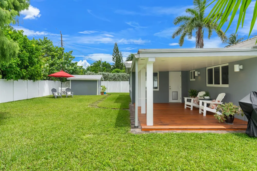 4761 NE 2ND TERRACE Oakland Park, FL 33334