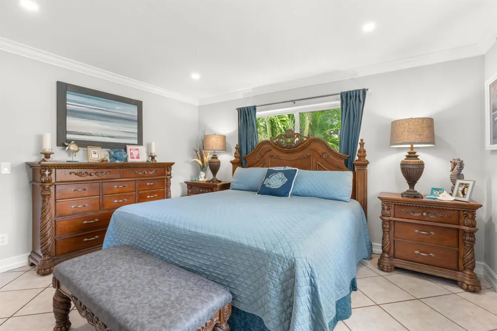 4761 NE 2ND TERRACE Oakland Park, FL 33334