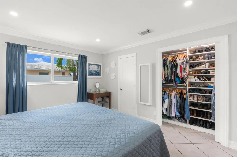 4761 NE 2ND TERRACE Oakland Park, FL 33334